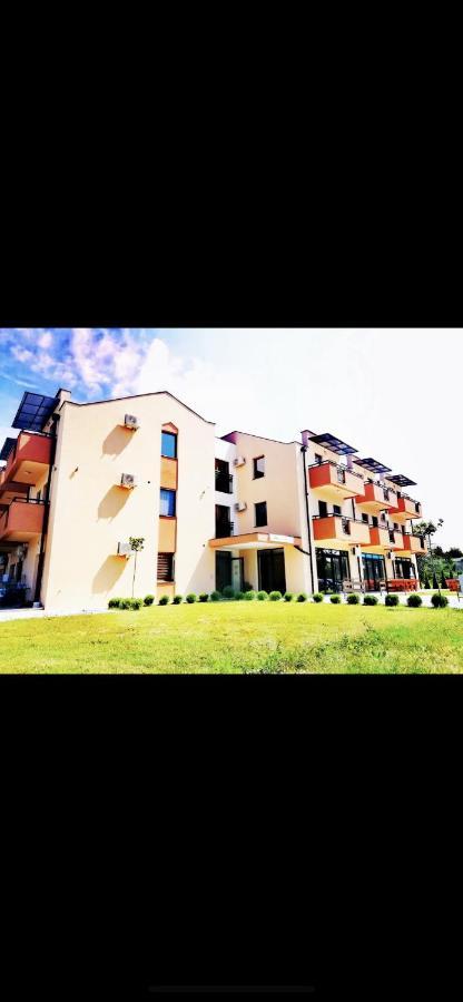 Apartmani Borova 2 Веліко-Ґрадіште Екстер'єр фото
